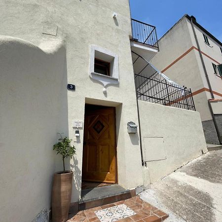 Hotel A Burga Du Muntin Spotorno Exterior foto